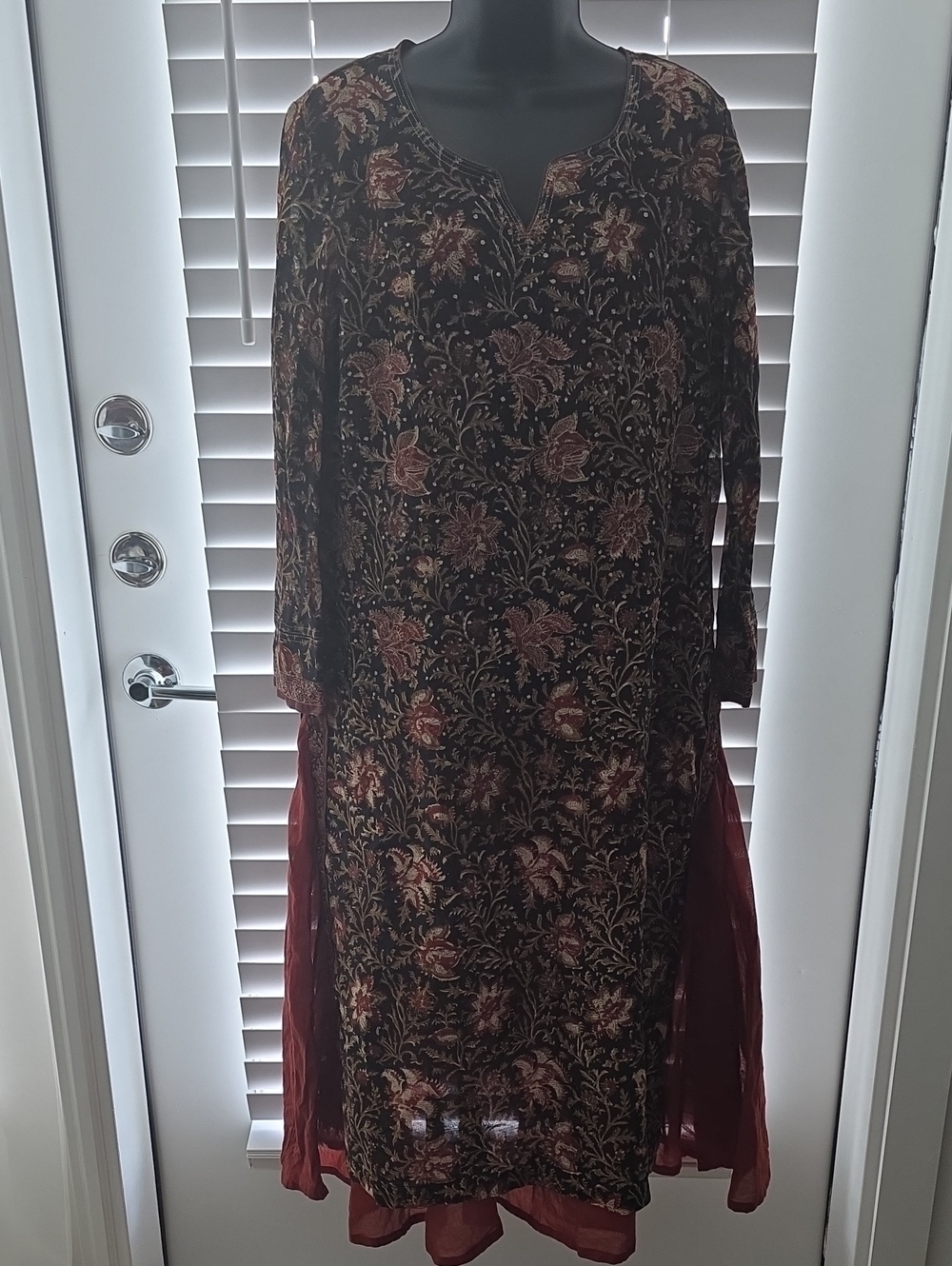 Fabindia Burgundy and Dusty Rose Black Floral Embroidered Kurta Dress